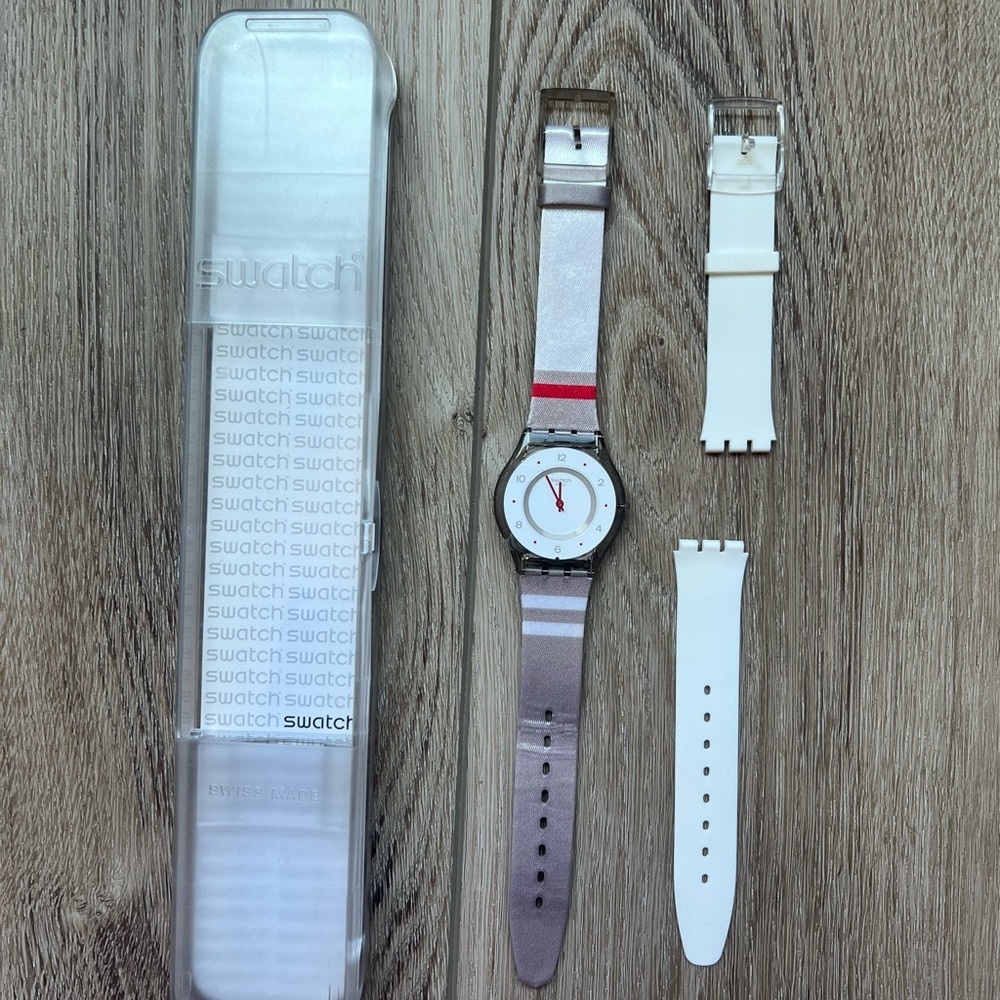 Swatch light weight with white bands